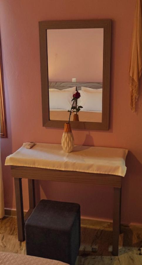Artaki Beach Comfy Apartment Koroni  Exterior photo